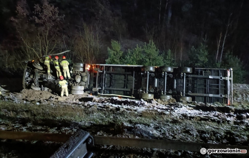 Gorzów Dramatyczny wypadek na S3 Ciężarówka spadła ze skarpy zdjęcia