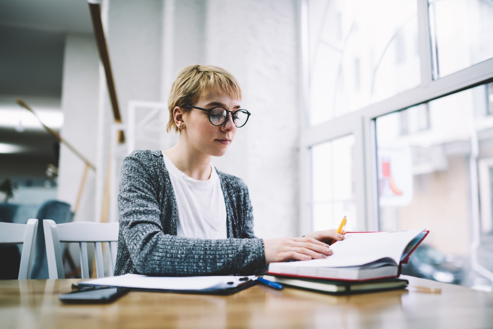 Psychologia – zawodowy obszar różnorodności. Oto, kim można zostać po studiach psychologicznych!