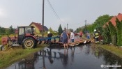 Zerwany dach na Osiedlu Poznańskim [film i zdjęcia]