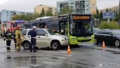 Wypadek z udziałem suzuki i autobusu MZK [zdjęcia]