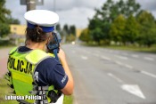 Pędził skodą 101 km/h przez Gorzów. Był pijany i poszukiwany