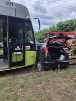 Wjechał Fordem wprost pod tramwaj