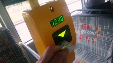 Cudzoziemcy pod kontrolą w miejskich autobusach