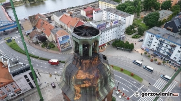 Przed zimą z kopuły katedry zniknie hełm