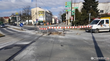 Naprawa uszkodzonego wodociągu na Chrobrego [zdjęcia]