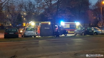 Mężczyzna zmarł na parkingu