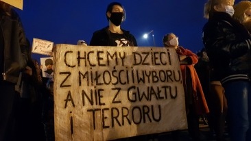 Dyrektor doniósł na uczniów, a burmistrz na dyrektora za udział w protestach