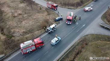 Wypadek na „starej trójce”. Zderzenie seata i mercedesa [zdjęcia]