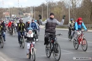 Setki rowerzystów powitały wiosnę. Masa rowerów przejechała przez Gorzów [zdjęcia]