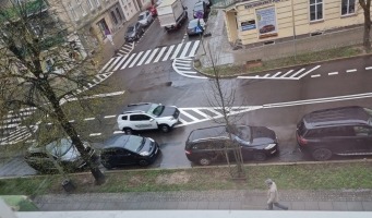 Na nic nowe oznakowanie. Kierowcy parkują jak chcą