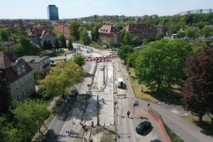 Prace na Mieszka I potrwają dłużej. Kiedy wrócą tramwaje na os. Piaski?