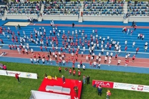 Stadion lekkoatletyczny oficjalnie otwarty. W pierwszych zawodach rywalizowały dzieci [zdjęcia]