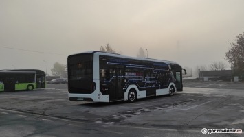 Elektryczny autobus będzie obsługiwał linie na cmentarz