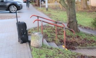 Tajemnicza walizka porzucona przed szpitalem w Gorzowie. Interweniowała policja