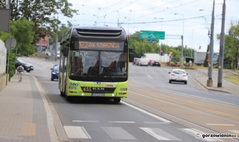 Gorzów: Mieszkańcy nie mają jak dojechać do kościoła. Miasto szuka rozwiązania