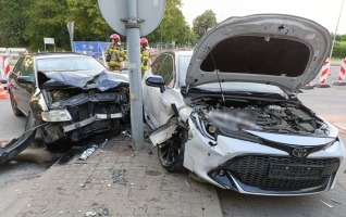 Kolejny wypadek w tym samym miejscu. Zderzenie toyoty i audi