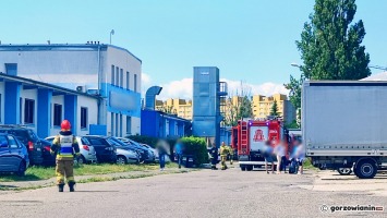 Pożar pieca w malarni proszkowej. Jedna osoba poszkodowana