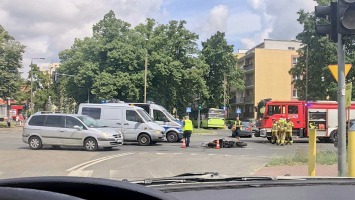 Zderzenie motocyklisty z BMW. Tworzą się korki