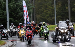 Pogoda im niestraszna. Tak parada motocykli przejechała przez Gorzów