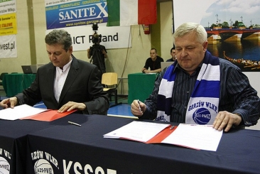 Brakuje obiecanych przez prezydenta Jędrzejczaka pieniędzy dla koszykarek!