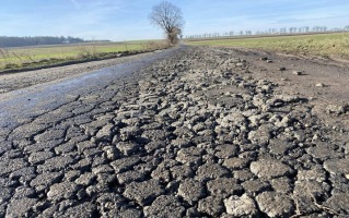 Zamknięta droga powiatowa pilnie do przebudowy