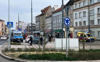 Gorzów: Próbował wsiąść do ruszającego tramwaju. Został ukarany mandatem