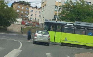 Kierująca toyotą zderzyła się z tramwajem