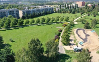 W tym parku będzie można poszaleć. Tuż obok pumptracka powstanie tor rolkowy