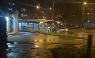 Wypadek w Gorzowie. Potrącony pieszy poszukiwany, kierowca mercedesa uciekł, ale wrócił