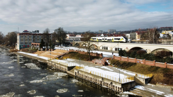 Gorzów walczy o szybką kolej! Czy politycy wybiorą najlepszą trasę?