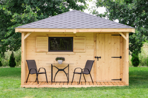 Drewniane domki na narzędzia - praktyczne rozwiązanie do każdego ogrodu