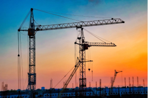 Wynajem dźwigów – na co zwrócić uwagę przed zleceniem?