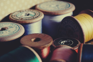 Tendencje w pasmanterii: Co będzie modne w nadchodzących sezonach?