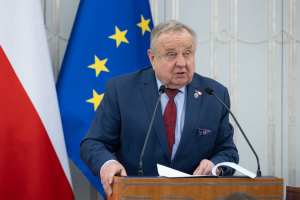 Burza podczas sesji. Komarnicki został honorowym obywatelem Gorzowa!