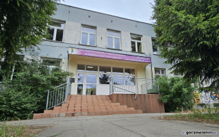 Prywatna szkoła podstawowa musi opuścić budynek. Rodzice: „Dzieci wyrzucone na bruk”