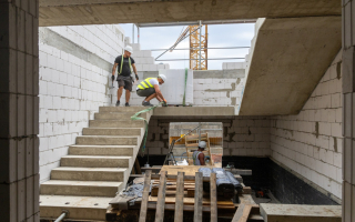 Mury pną się do góry. Tutaj powstają tanie mieszkania na wynajem dla mieszkańców Gorzowa