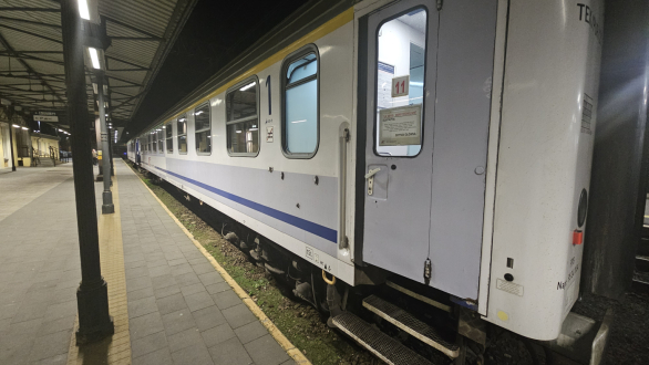 Pociąg do Gorzowa zatrzymany przez alarm bombowy. „Pasażerowie wyskakiwali z wagonów”