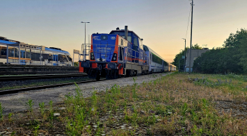 Fact-checking: obiecują elektryfikację. Fakty mówią: nie teraz