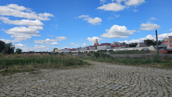 Radne naciskają, miasto się cofa. Grill jednak możliwy nad Wartą?