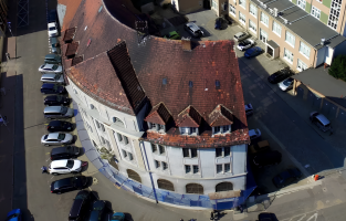 „Pomnik wstydu w centrum Gorzowa”. Radni o ruinie przy Obotryckiej