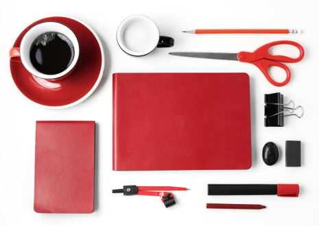 Gadżety biurowe, które zamieniają miejsce pracy w przestrzeń reklamową