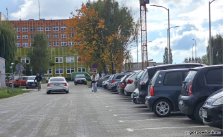 Zapłacisz więcej niż w centrum. Tyle kosztuje godzina parkowania przy szpitalu