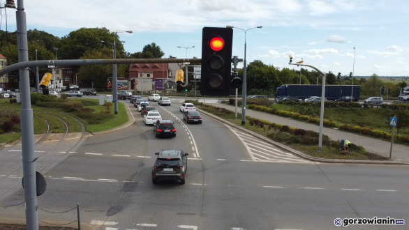 1,2 tys. kierowców złapanych na czerwonym świetle. RedLight na rondzie Santockim wyłączony po wypadku