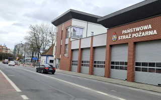 Strażacy stracili minutę przez blokadę wyjazdu. Wszystko przez nową organizację ruchu