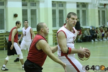 Zostały trzy niepokonane ekipy