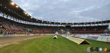 Mecze żużlowe bez sektorówek i Adlera