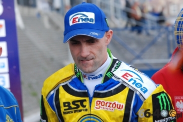 Groźny upadek Golloba