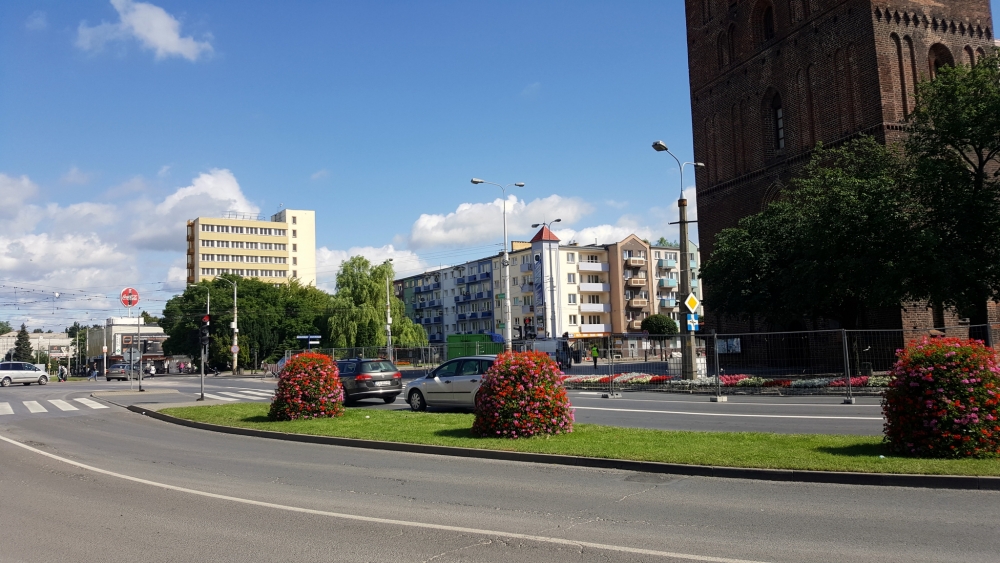 Ulice wokół Katedry przejezdne