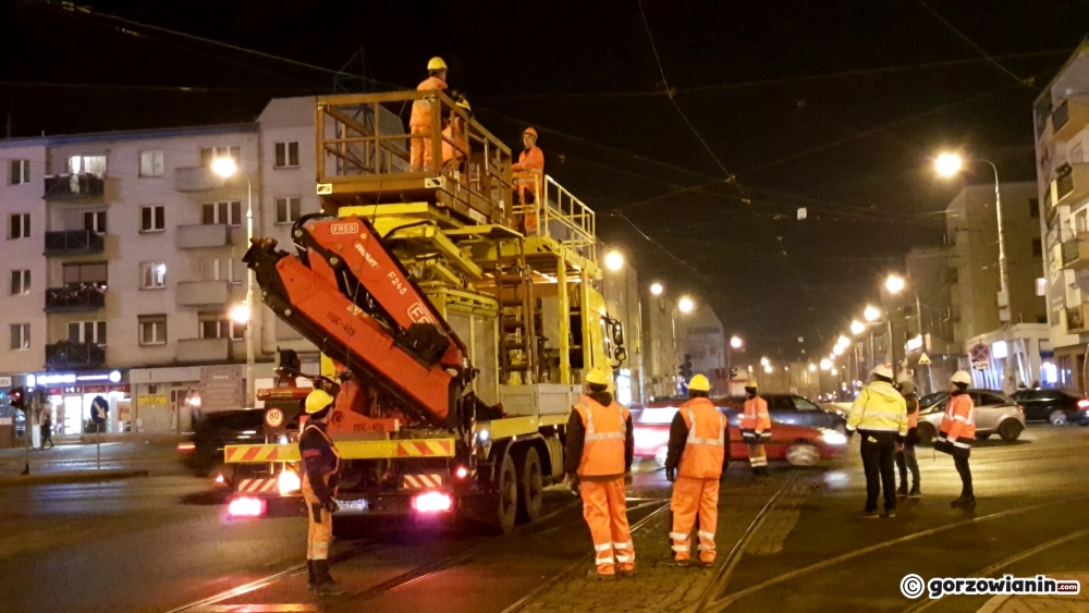 Trwa demontaż trakcji na Sikorskiego [zdjęcia]