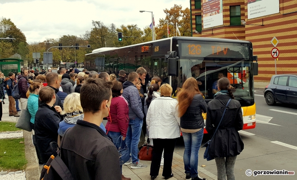 W autobusach brud i niechlujstwo. Pasażer skarży na pasażera 